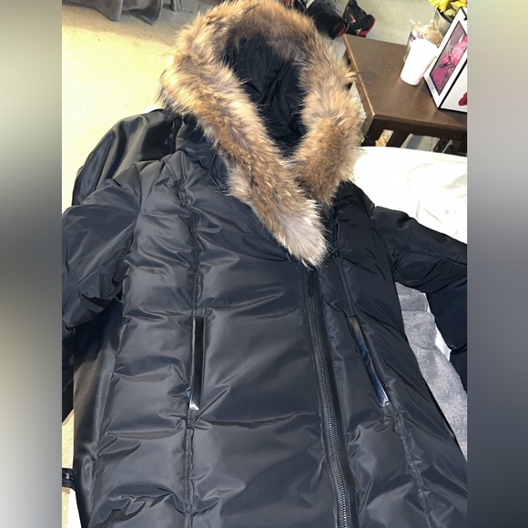 Coat - Picture 1 of 6